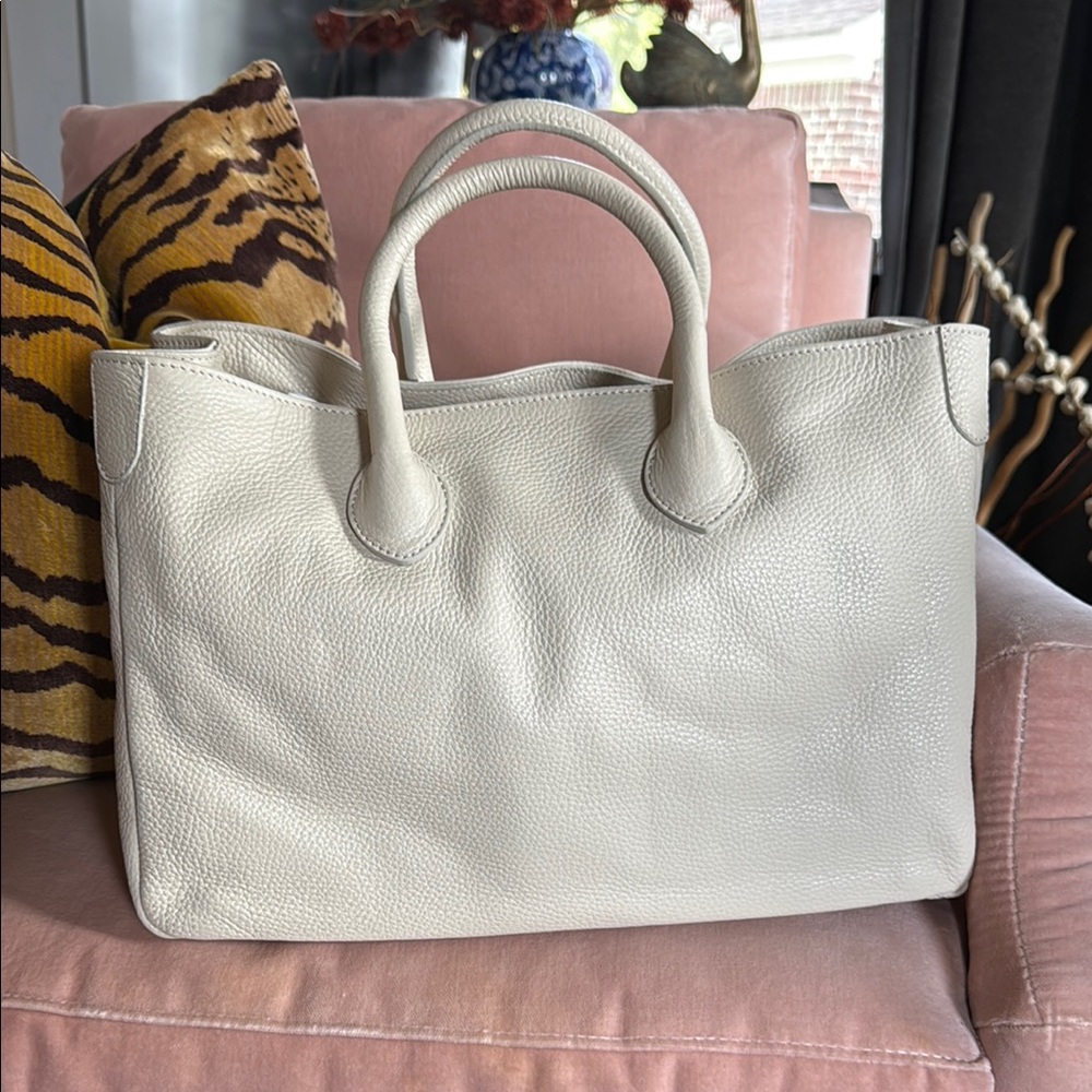 Never used! Mark & Graham Elisabetta Slouch Leather Cream Handbag